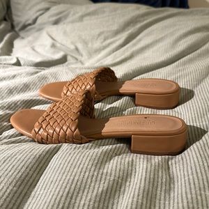 Cushionnaire mini heel sandals